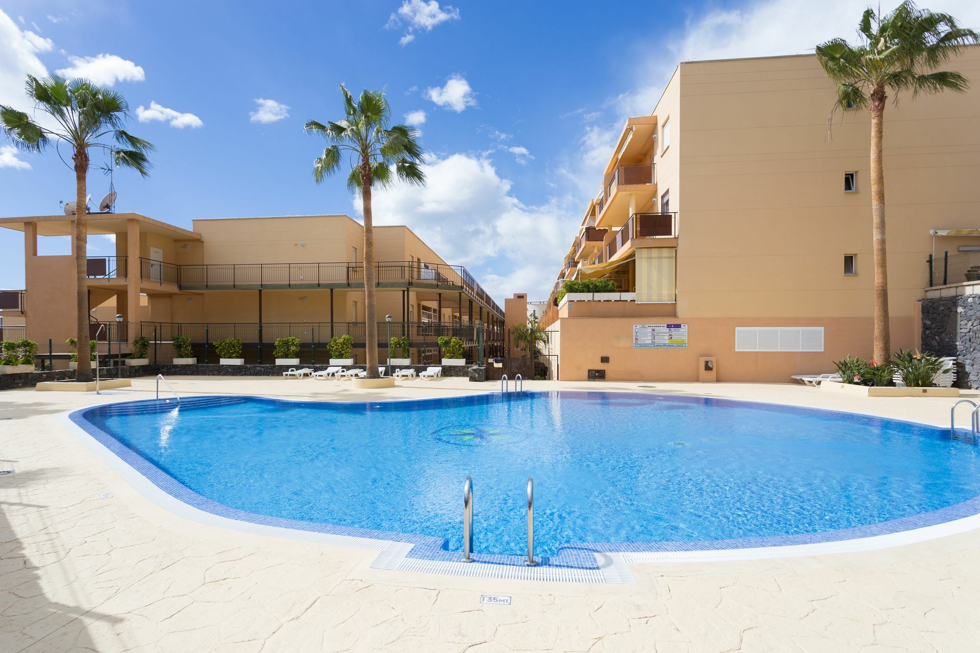 Апартаменты Adeje With Pool, Sea View And Free Wifi Адехе Экстерьер фото